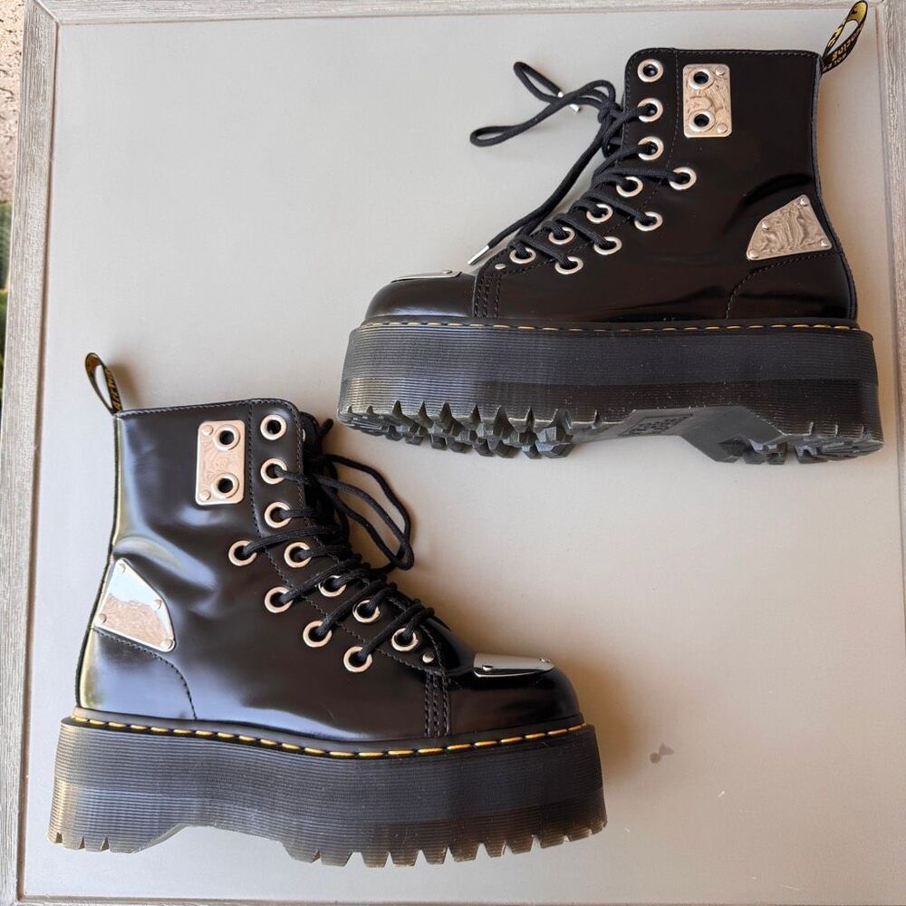 Dr. Martens Jadon Max Rebel Platform Boots Womens 10 Metal Plate Black Leather - Picture 7 of 16